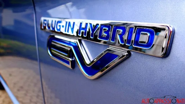 Outlander PHEV 04