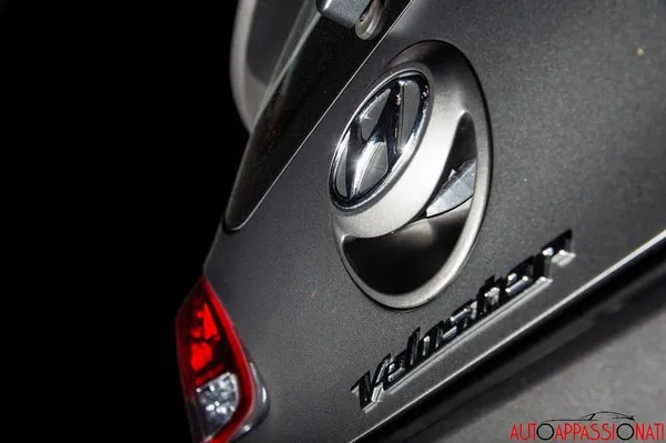 Veloster 06