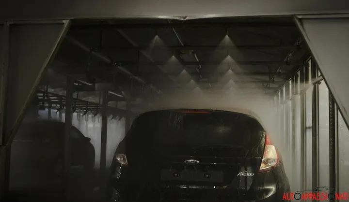 ford fiesta 02