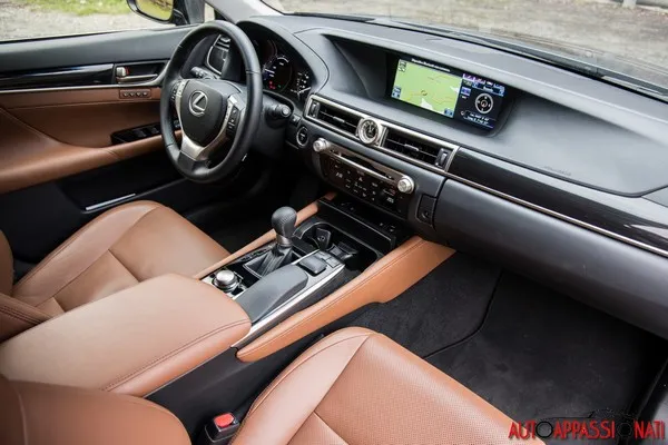 Lexus GS 3