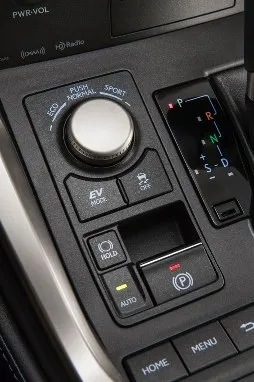 LEXUS int2