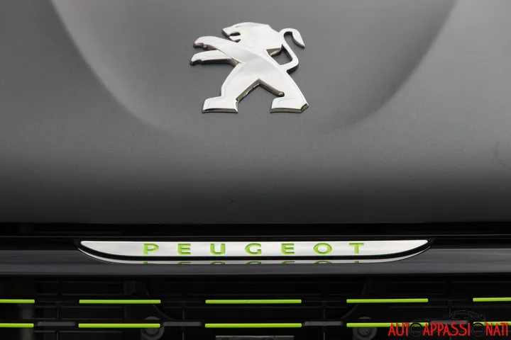 Peugeot 208 2015
