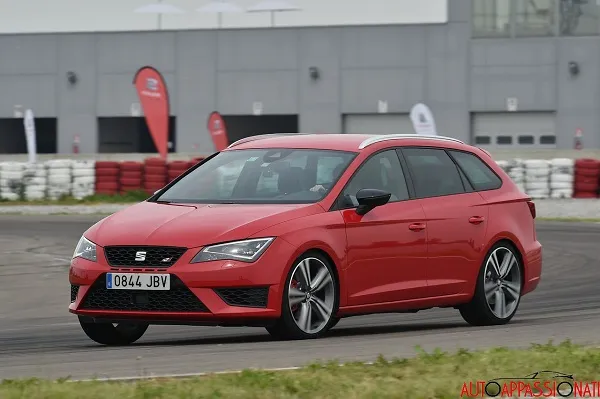 SEAT Leon ST Cupra00007