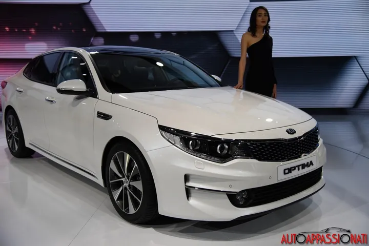 Nuovo Kia Optima 01