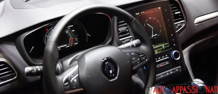 renault salone francoforte 2015t 01 1