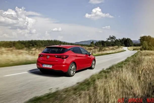 Nuova Opel Astra 2015 06