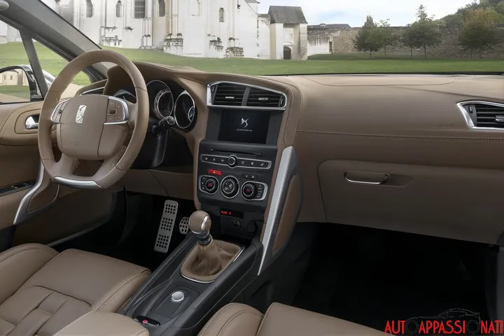 DS 4 Crossback - Interni