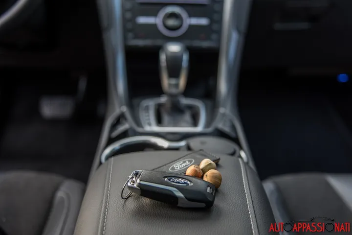 Ford Mondeo 21