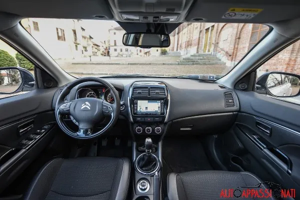 Citroen c4aircross int3