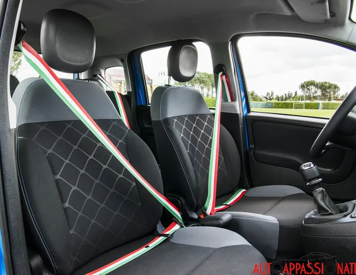 Fiat Panda Azzurri 2016 | Interni