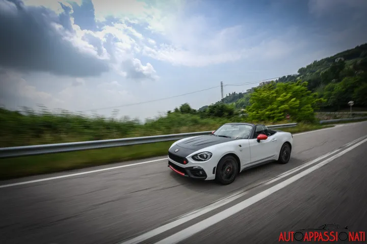 Abarth 124 Spider 05