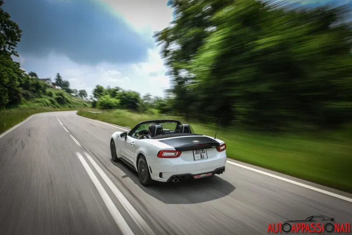 Abarth 124 Spider 08
