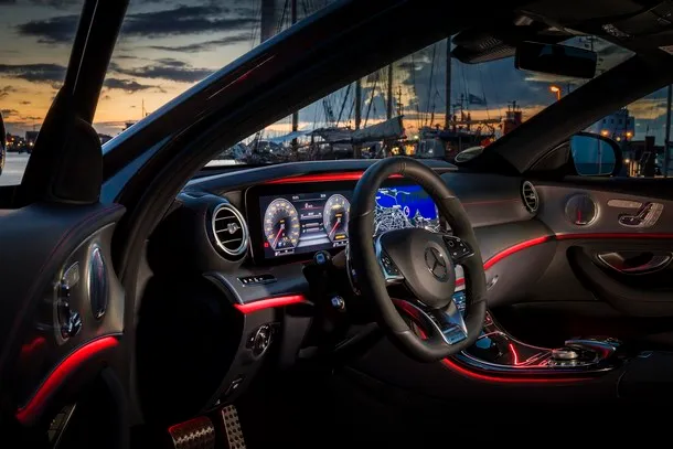 InterniE43AMG