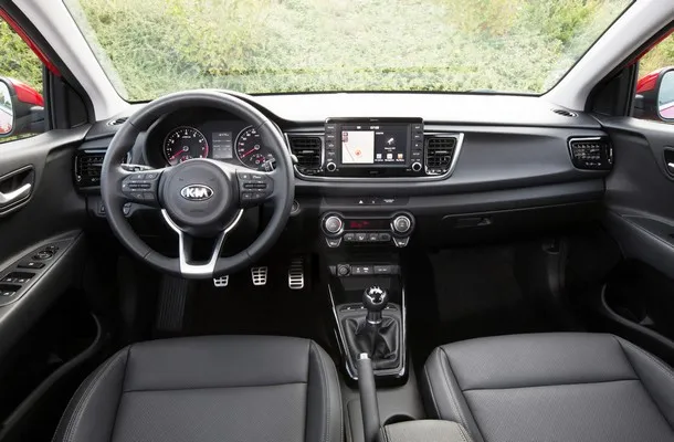 KiaRio2017Interni