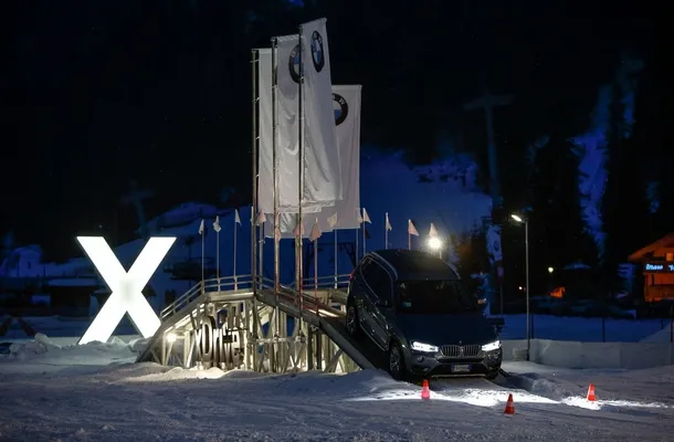 BMW xDrive testo