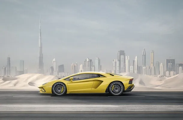 Lamborghini Aventador S 04