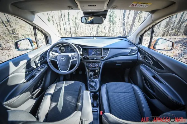 INT OPEL mokka x 01