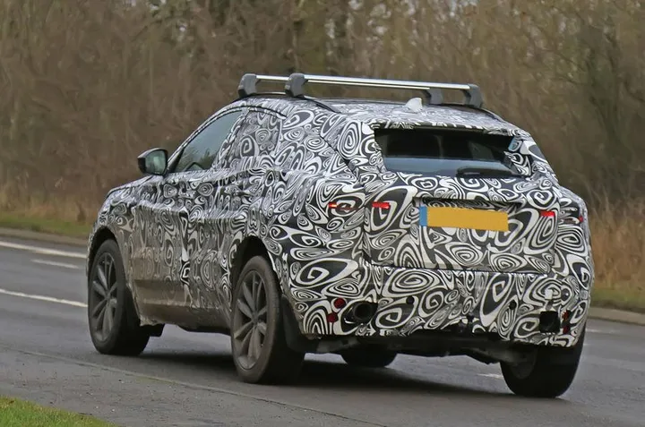 Jaguar E-Pace 2018