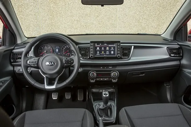 Kia Rio 2017 | Interni