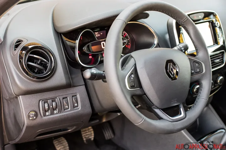 Renault Clio GPL09