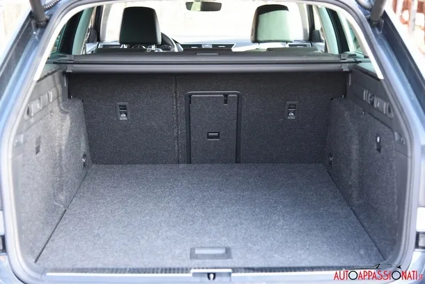 SKoda Superb Executive bagagliaio