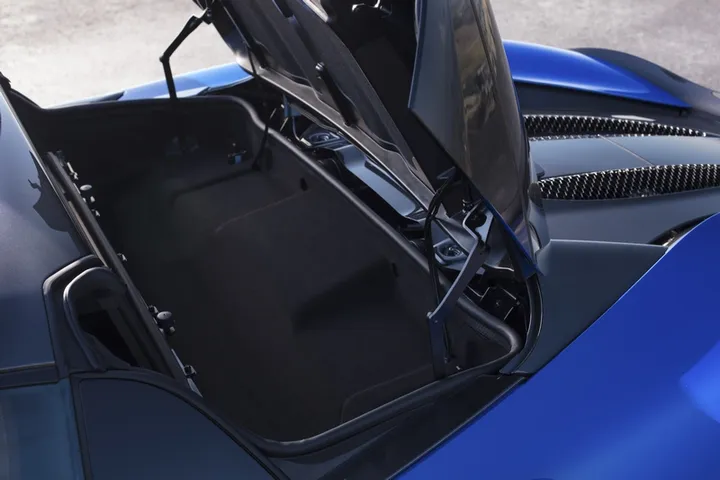 570S Spider