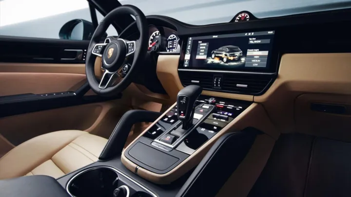 Interni nuova Porsche Cayenne 2018