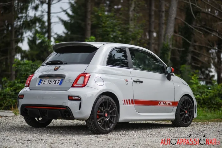 Abarth 595 Competizione