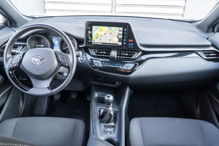toyota chr