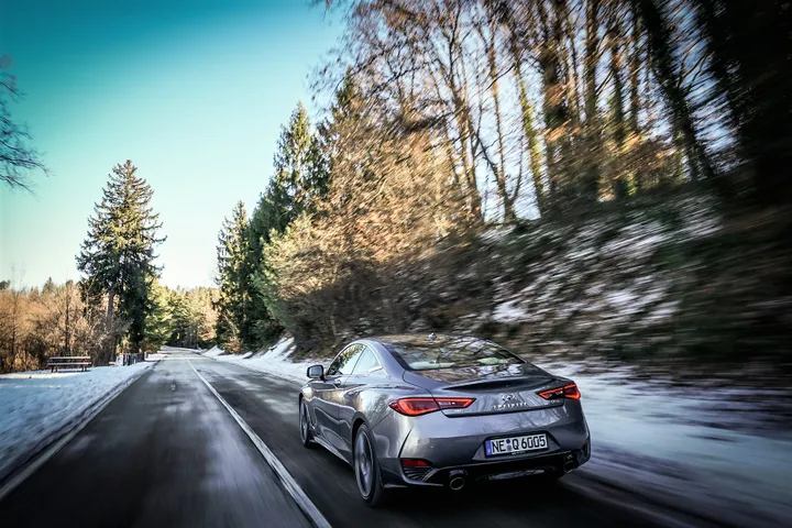 Infiniti Q60