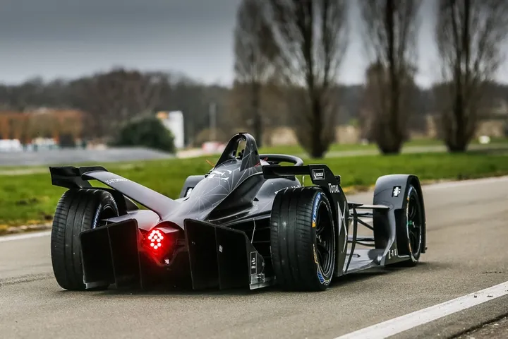 DS E-Tense