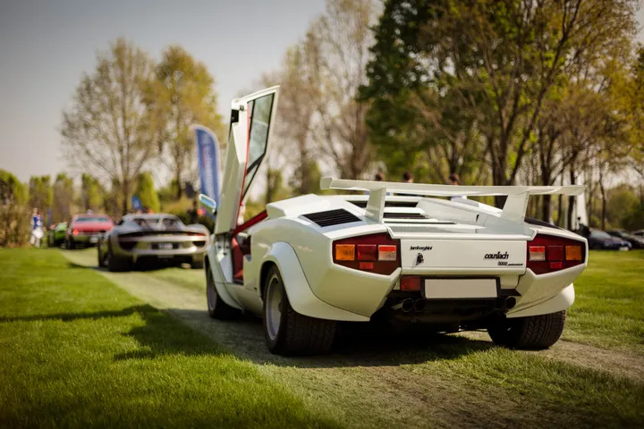 cars & coffee