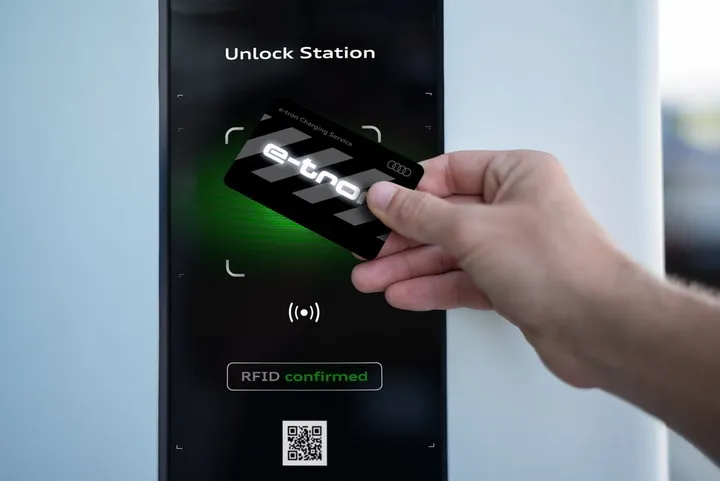 audi e tron charging service