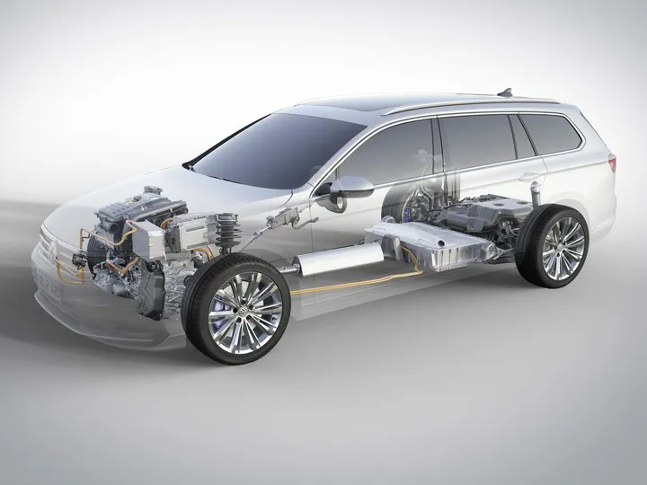 nuova passat gte variant db2019au00196