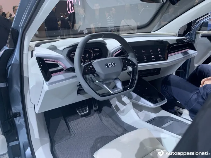 Q4 e-tron Concept