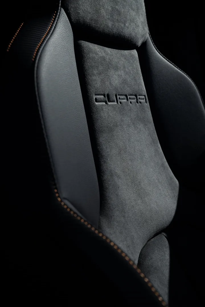 leon cupra r st brings new levels of uniqueness sophistication and performance 01 hq