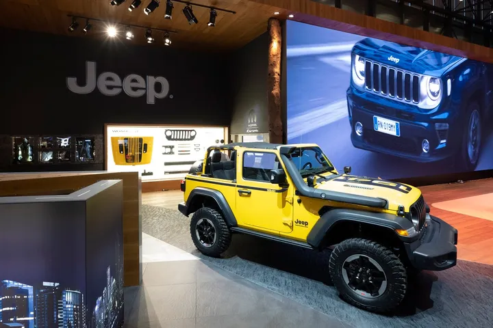 190305 jeep stand 05