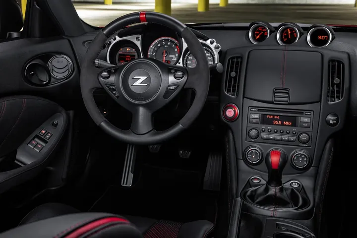 50th z interior 10 source