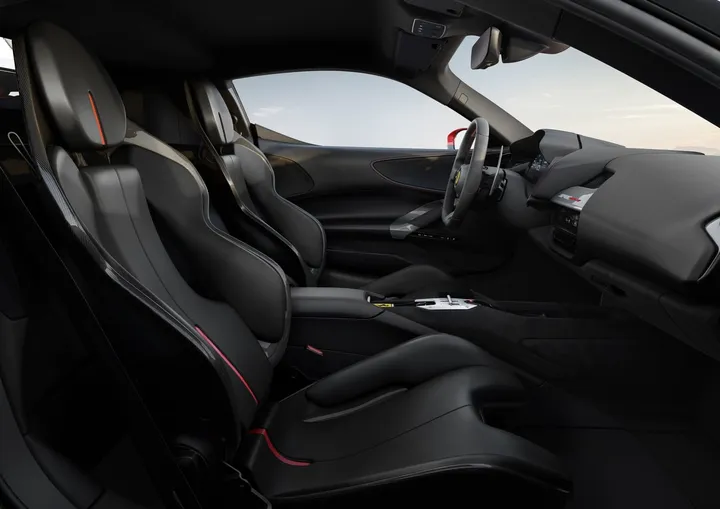 interni SF90 Stradale