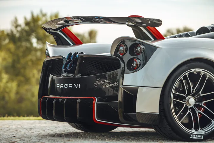 HUAYRA ROADSTER BC
