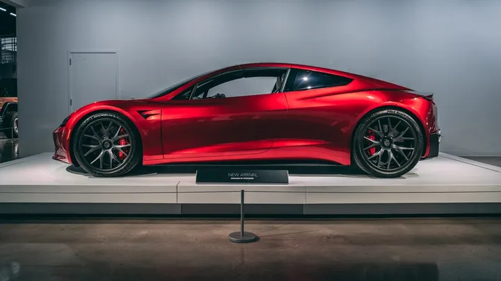 Tesla Roadster 2022