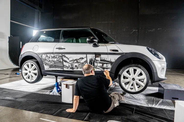 60 years Mini