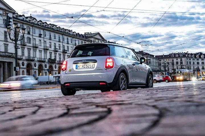 Mini cooper se