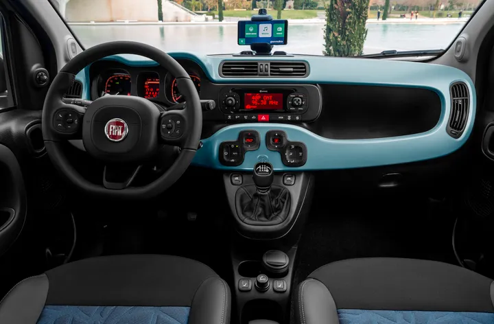 Fiat Panda Hybrid interni