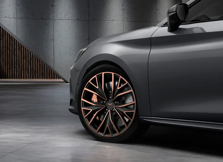 nuova cupra leon