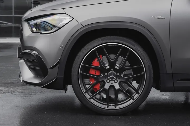 AMG GLA 45 2020