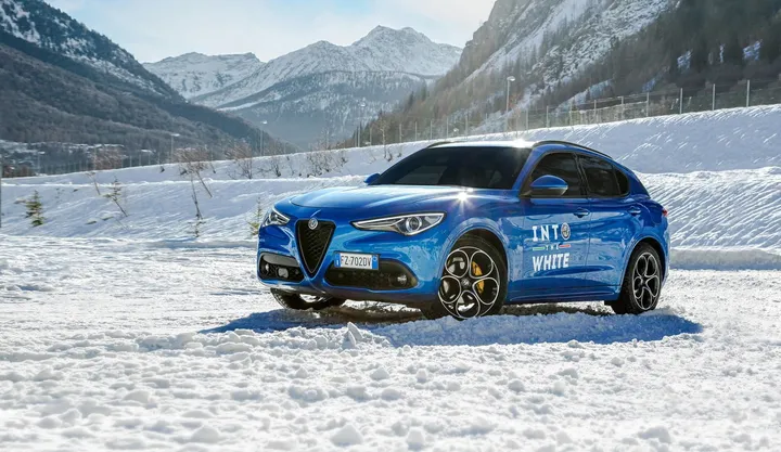 Alfa Romeo into the white