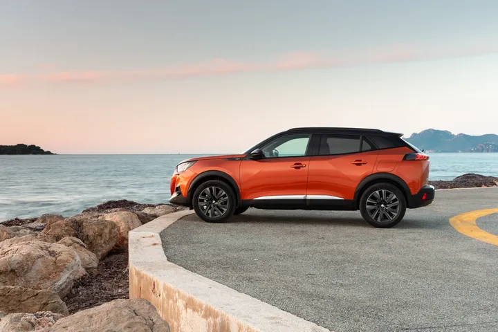 esterni peugeot 2008