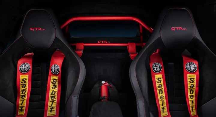 Interni sedili Alfa Romeo Giulia GTA