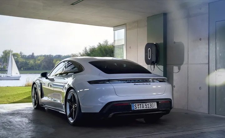 porsche ricarica wallbox